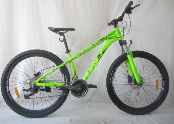 O sistema de freio o mais claro do disco do Mountain bike do corta-mato com a barra de aço do punho